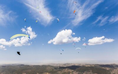 El XXII Festival Internacional del Aire “El Yelmo” se celebrará entre el 3 y el 5 de junio en la Sierra de Segura