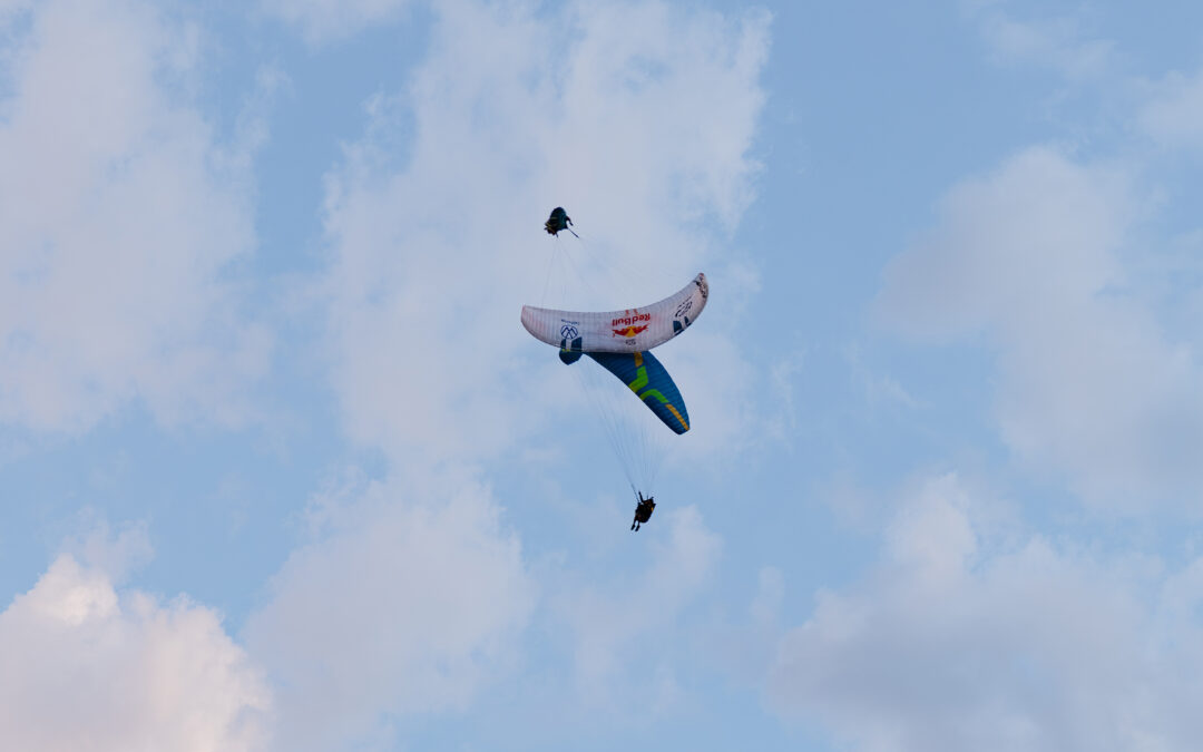 El Festival Internacional del Aire “El Yelmo” se consolida como evento de vuelo libre de referencia en su 25 aniversario